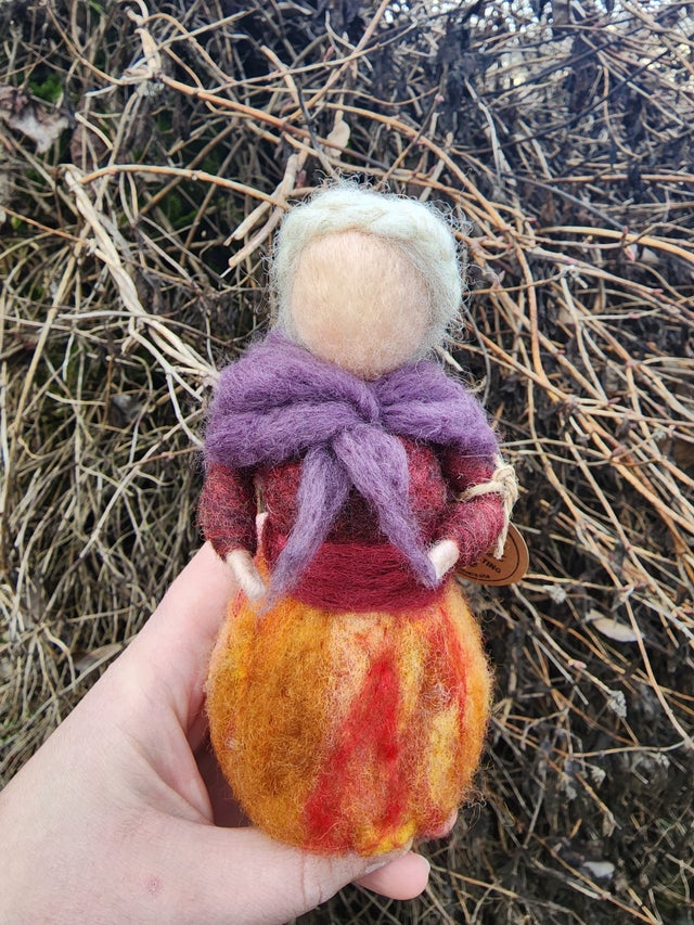 Eco Wool Batting - Waldorf doll and toy stuffing, felting core wool